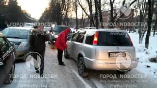 Упоротая автоледи против мужиков